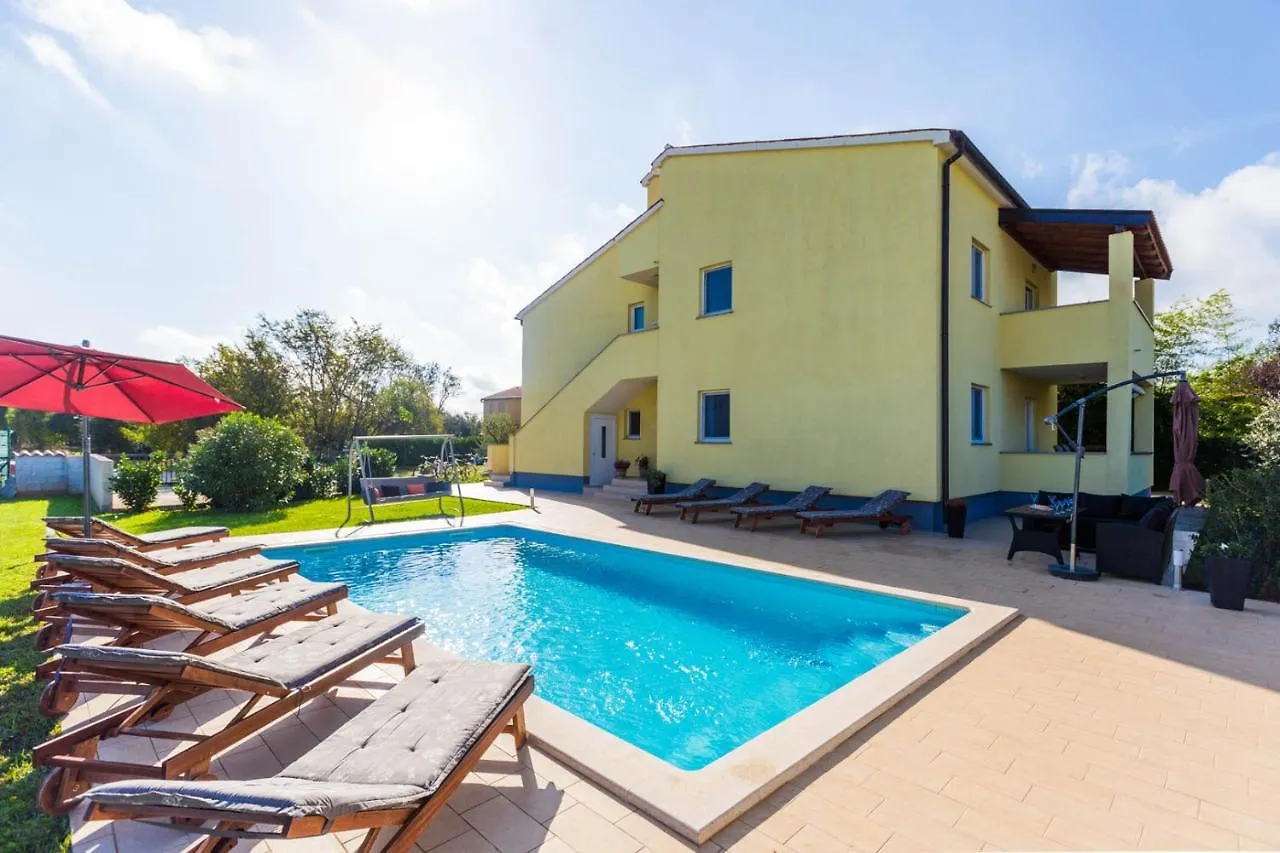 Beautiful Villa Rampic With Private Pool Near The Beach In Fazana