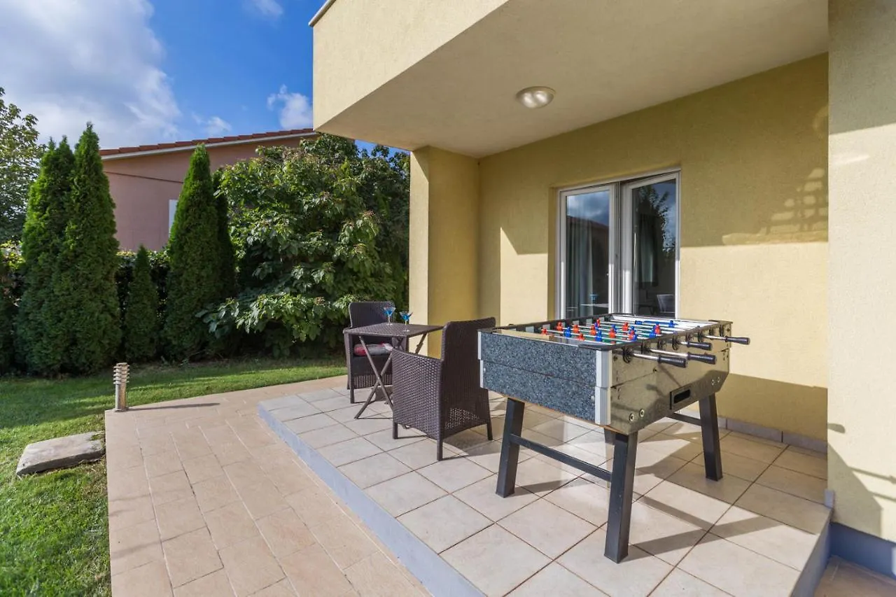Beautiful Villa Rampic With Private Pool Near The Beach In Fazana